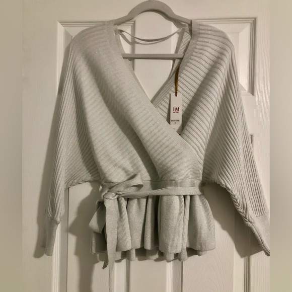 IMMODEL sweater - Picture 1 of 4